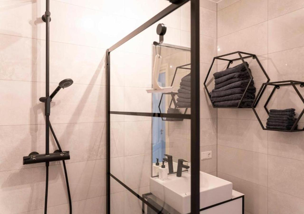 In De Witte Dame Hotel Bar Kitchen Apartments Grubbenvorst المظهر الخارجي الصورة