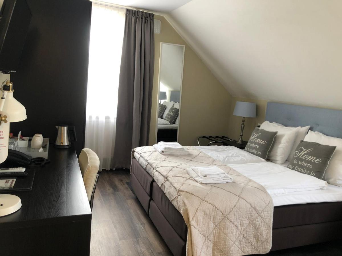 In De Witte Dame Hotel Bar Kitchen Apartments Grubbenvorst المظهر الخارجي الصورة